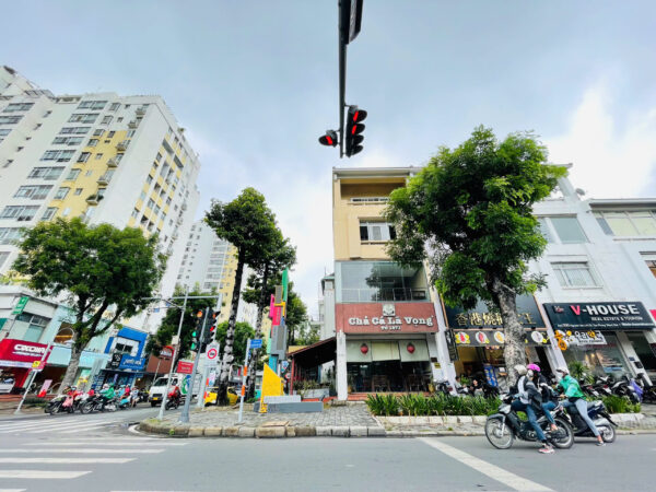 Góc 2MT 1000 Nguyễn Văn Linh, Quận 7