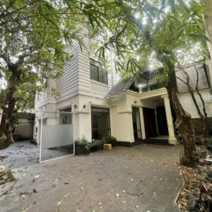 ♦️ CHO THUÊ BIỆT THỰ SÂN VƯỜN –  ĐƯỜNG TRẦN QUỐC TOẢN, QUẬN 3 [NGANG 17M]  ♦️Diện tích : 17x50m ♦️Kết cấu : trệt lầu ♦️KINH DOANH TỰ DO ♦️Ưu tiên : VP, showroom , spa , Nhà Hàng ...                  ☎ 0926.19.28.28 ☎